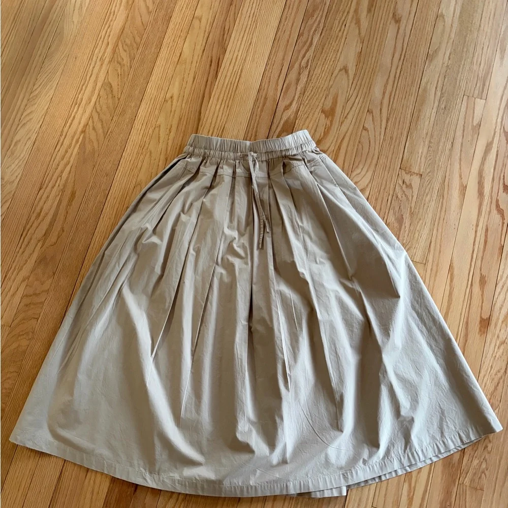 Panier Drawstring Waist Pleated Skirt - Picture 4 of 7